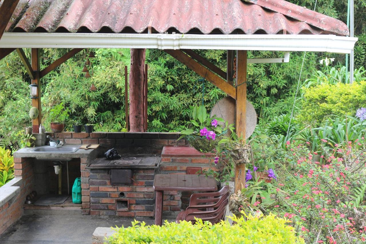 Finca Chalet La Tawa Sevilla  Bagian luar foto